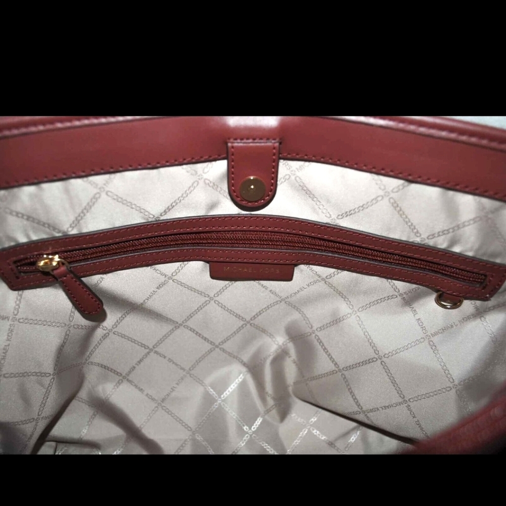 Michael Kors Sullivan Large Nylon Multifunction Top-Zip Tote, Retail $298 - Picture 5 of 6